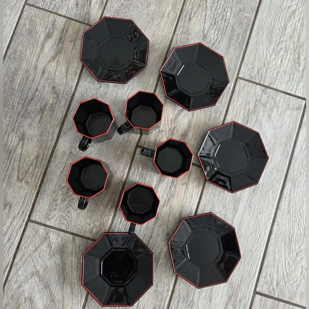 VTG 80s Arcoroc France Black Glass Octagon Demitasse Cup Saucer 5 Sets‎ Red Trim